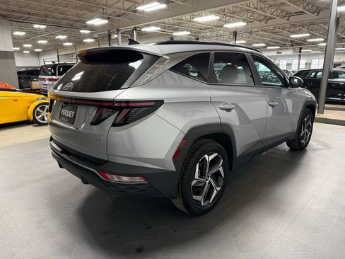 Used 2022 Hyundai Tucson SEL w/ Convenience + Premium Package image 4