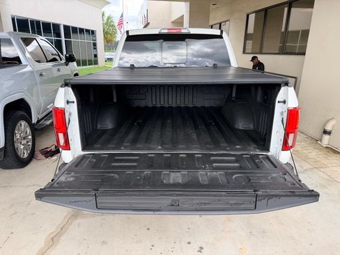Used 2020 Ford F150 Lariat w/ Equipment Group 502A Luxury AWD/4WD image 32