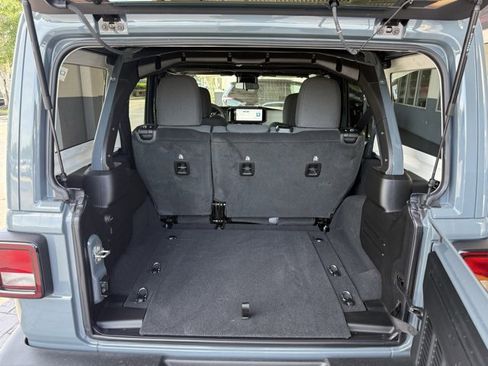 New 2025 Jeep Wrangler Sport S image 9