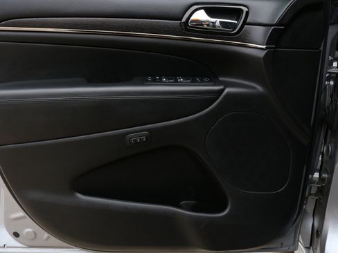 Used 2020 Jeep Grand Cherokee High Altitude image 18