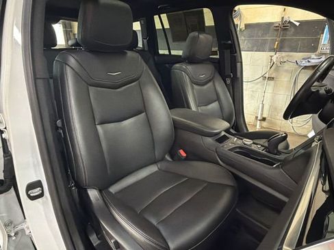 Certified 2022 Cadillac XT6 Luxury w/ LPO, Floor Liner Package FWD image 27