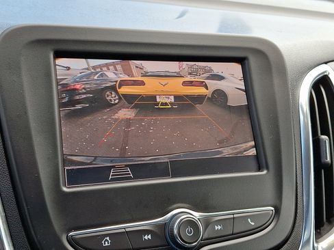 Used 2023 Chevrolet Equinox LT image 20