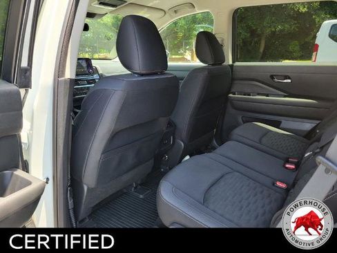 Used 2022 Nissan Pathfinder SV AWD/4WD image 15