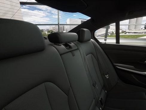 New 2026 BMW 330i Sedan w/ M Sport Package image 37