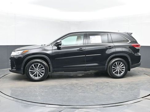 Used 2018 Toyota Highlander XLE w/ Protection Package #3 image 11