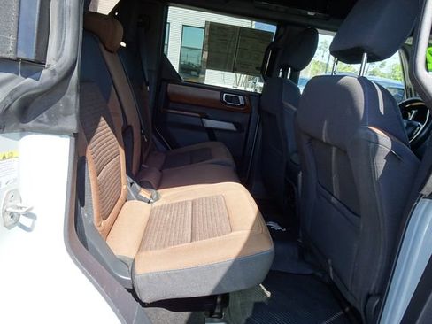 Used 2022 Ford Bronco Outer Banks image 17