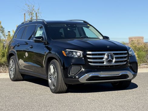 New 2026 Mercedes-Benz GLS 450 4MATIC image 6