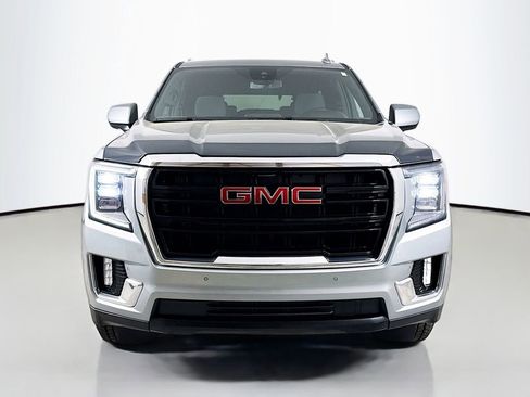 Used 2024 GMC Yukon SLE AWD/4WD image 2