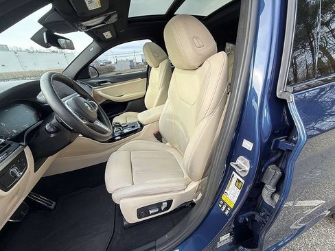 Used 2022 BMW X4 xDrive30i w/ M Sport Package 2 AWD/4WD image 19