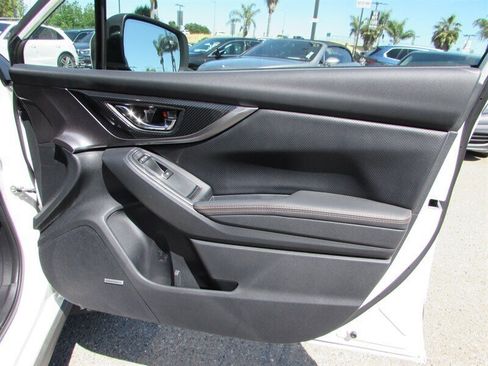 Used 2018 Subaru Crosstrek 2.0i Limited AWD/4WD image 32