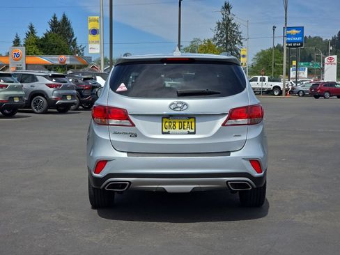 Used 2019 Hyundai Santa Fe XL SE AWD/4WD image 8