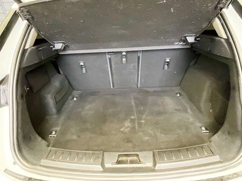 Used 2020 Land Rover Range Rover Evoque SE image 18