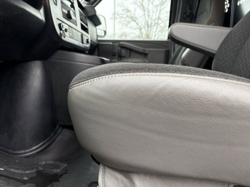 Used 2024 Chevrolet Express 2500 w/ Driver Convenience Package image 29