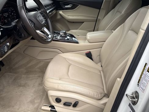 Used 2019 Audi Q7 3.0T Prestige w/ Prestige Package image 12