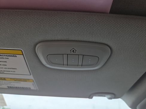 Used 2019 Jeep Cherokee Limited image 17