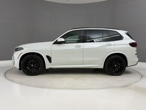 Certified 2024 BMW X5 sDrive40i w/ M Sport Package RWD image 2