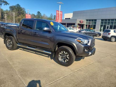 Certified 2023 Toyota Tacoma 4x4 Double Cab image 9