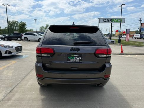 Used 2019 Jeep Grand Cherokee Altitude AWD/4WD image 11
