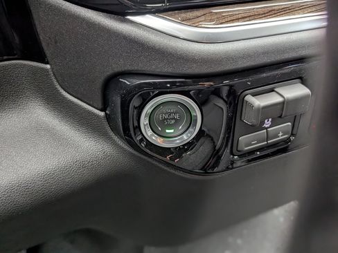 New 2026 GMC Sierra 1500 Elevation image 21