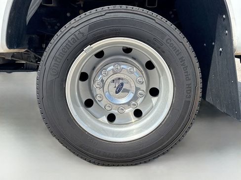 Used 2022 Ford F450 Limited w/ FX4 Off-Road Package image 35