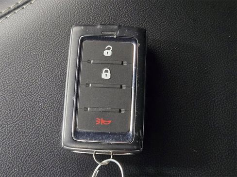 Used 2024 Jeep Grand Cherokee Laredo image 24