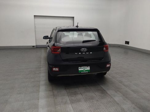 Used 2024 Hyundai Venue SE image 6