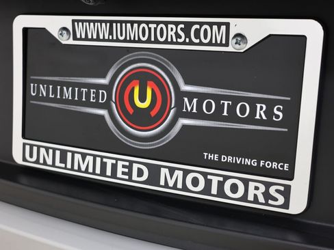 Used 2024 Chevrolet TrailBlazer LT w/ Convenience Package FWD image 18