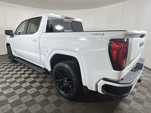 Used 2025 GMC Sierra 1500 Elevation w/ Preferred Package AWD/4WD image 4