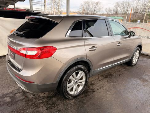 Used 2018 Lincoln MKX Premiere image 13