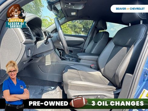 Used 2020 Volkswagen Atlas Cross Sport SE image 14