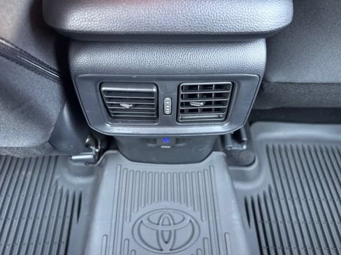Used 2025 Toyota RAV4 LE AWD/4WD image 26
