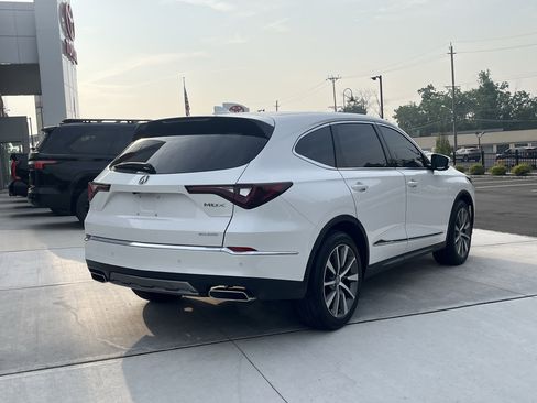 Used 2025 Acura MDX SH-AWD w/ Technology Package image 3