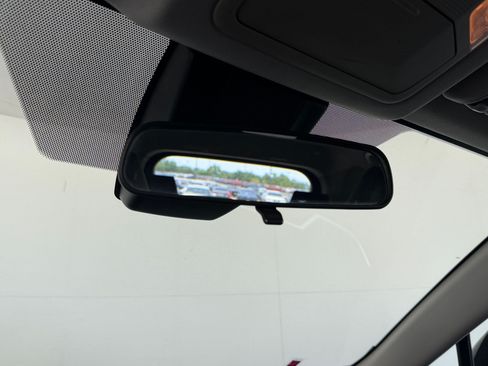 Used 2021 Toyota RAV4 LE FWD image 27