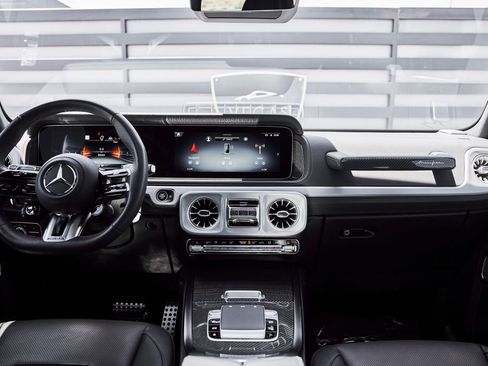 Used 2025 Mercedes-Benz G 63 AMG 4MATIC image 65