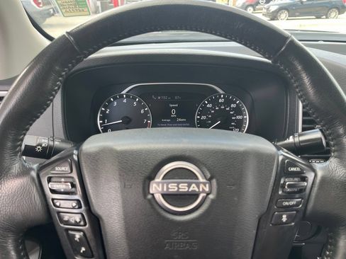 Used 2022 Nissan Frontier SV RWD image 11