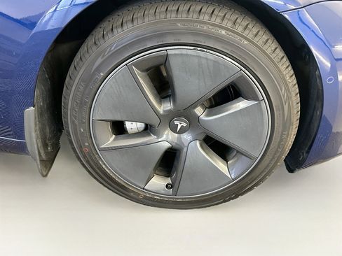 Used 2022 Tesla Model 3 Long Range AWD/4WD image 11
