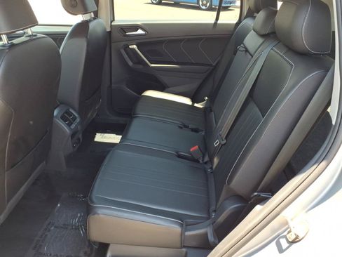 Certified 2024 Volkswagen Tiguan SE AWD/4WD image 23
