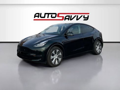 Used 2021 Tesla Model Y 2WD image 3