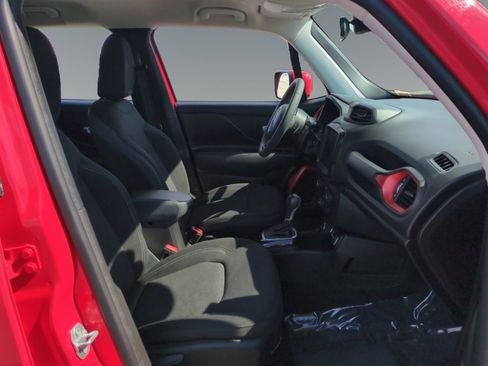 Used 2022 Jeep Renegade Latitude image 15