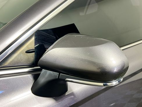 Used 2023 Toyota Camry SE image 12