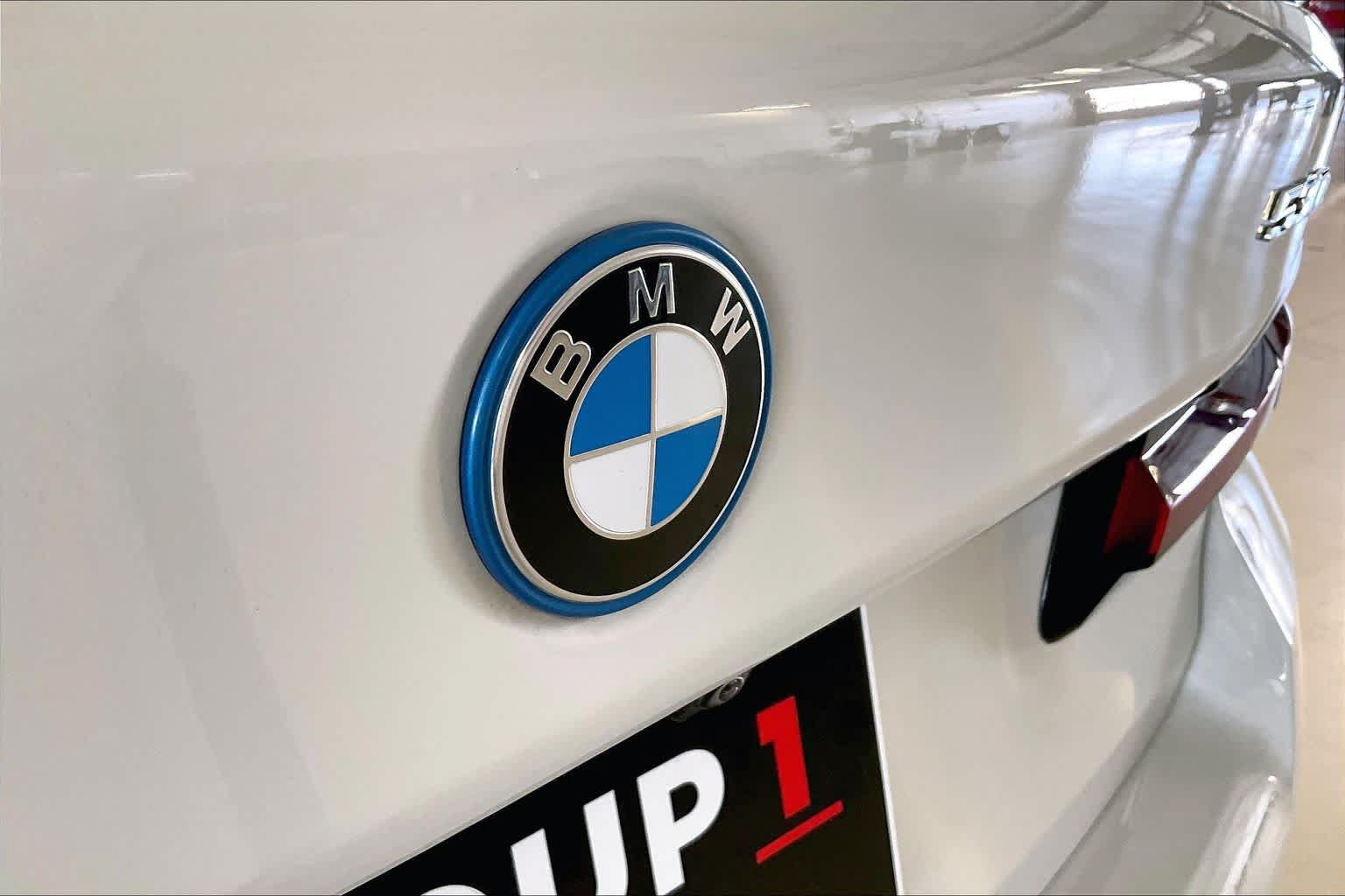 Used 2023 BMW 530e w/ M Sport Package RWD image 31