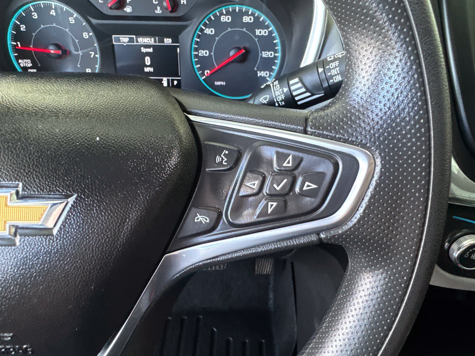 Used 2019 Chevrolet Equinox LS w/ LS Convenience Package FWD image 25