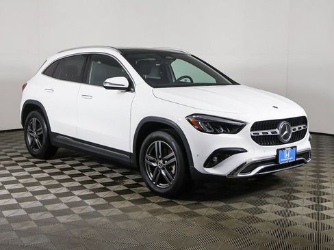 Used 2025 Mercedes-Benz GLA 250 4MATIC image 56