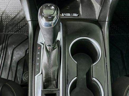 Used 2018 Chevrolet Equinox Premier image 25