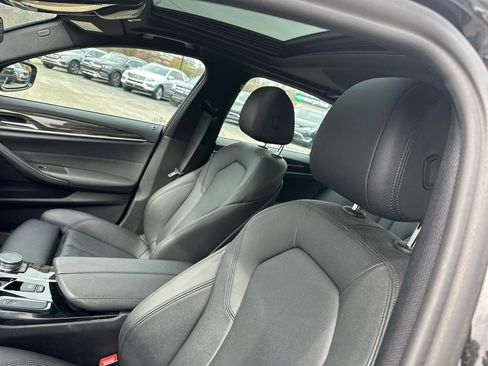 Used 2019 BMW 530e w/ Convenience Package RWD image 10