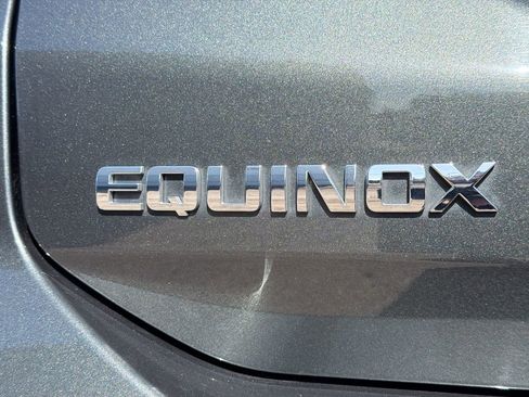 Used 2020 Chevrolet Equinox LS w/ LS Convenience Package AWD/4WD image 11