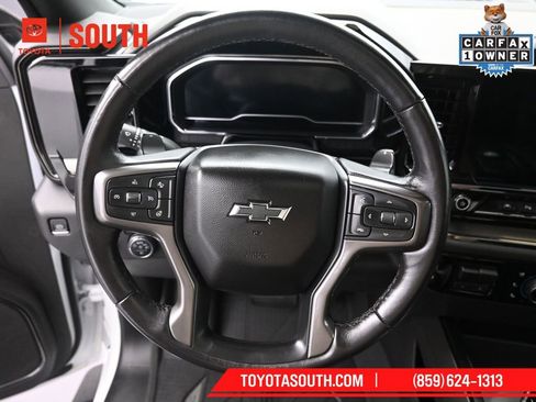 Used 2022 Chevrolet Silverado 1500 ZR2 w/ Technology Package image 22