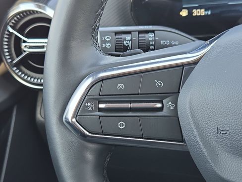 Used 2026 Chevrolet Equinox LT FWD image 18