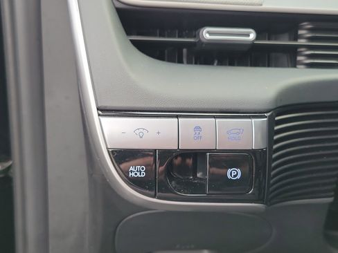 Certified 2024 Hyundai Ioniq 5 SEL image 16