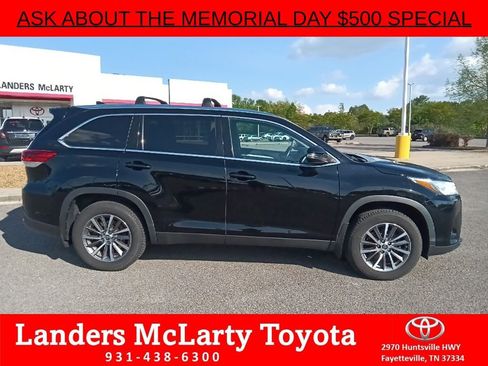 Used 2019 Toyota Highlander XLE AWD/4WD image 2